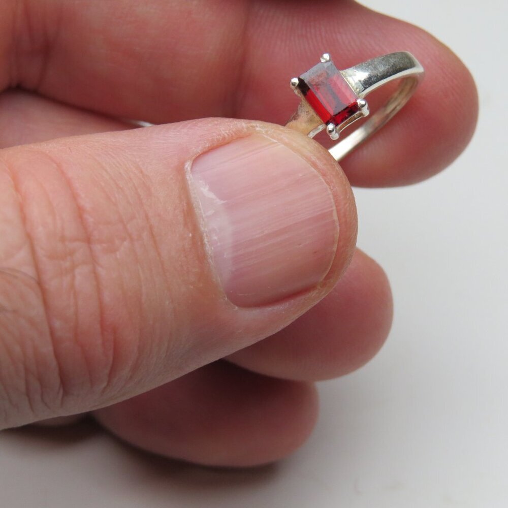 *925 Sterling Silver Genuine Garnet Ring